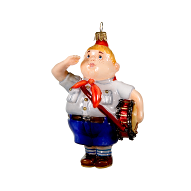 Пионер с красным барабаном